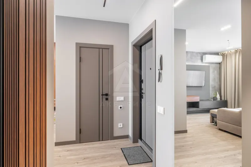 Прихожая — Ремонт двухкомнатной квартиры, 73 м²